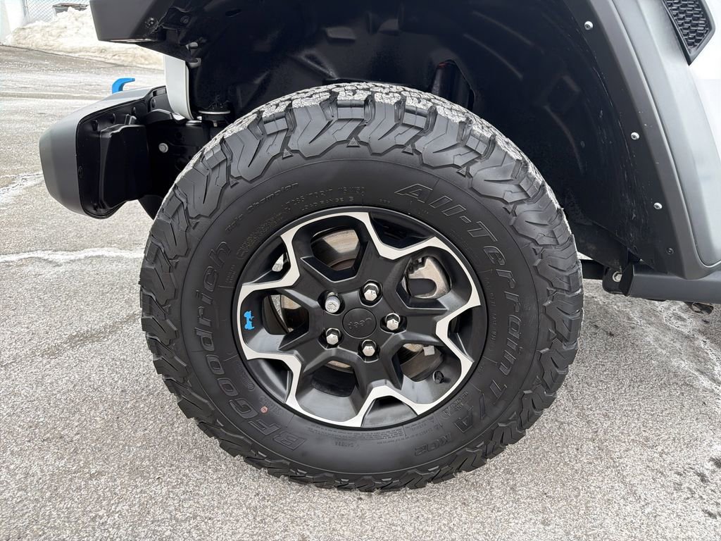 Used 2022 Jeep Wrangler Unlimited Rubicon 4xe w/ Cold Weather Group AWD/4WD image 29
