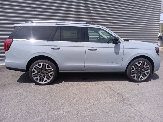 New 2026 Ford Expedition Platinum image 2