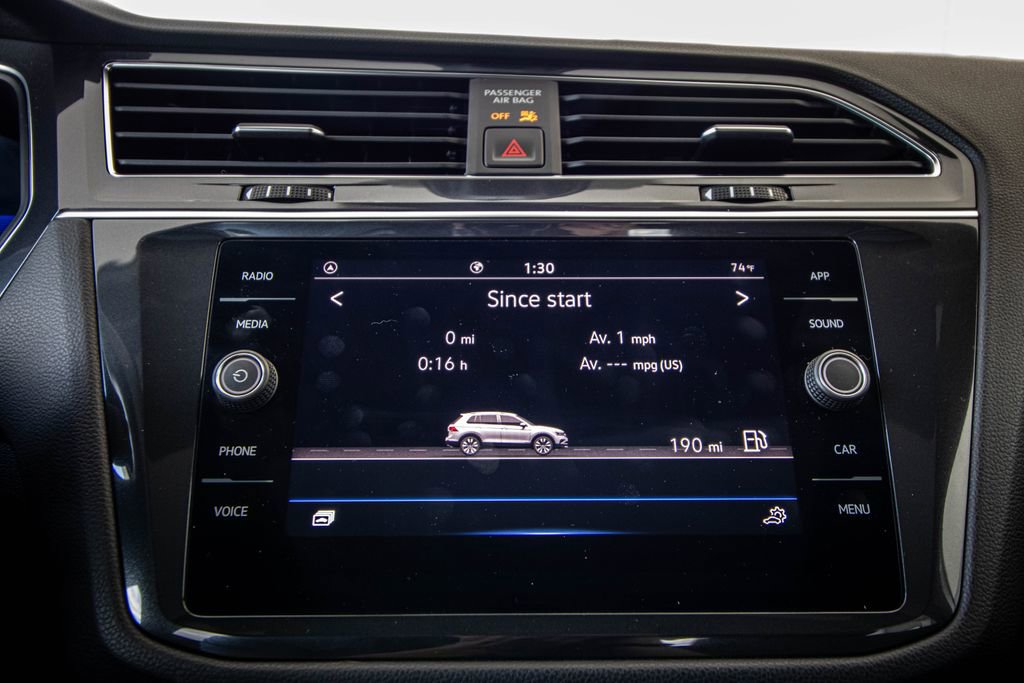 Used 2023 Volkswagen Tiguan SE R-Line image 42