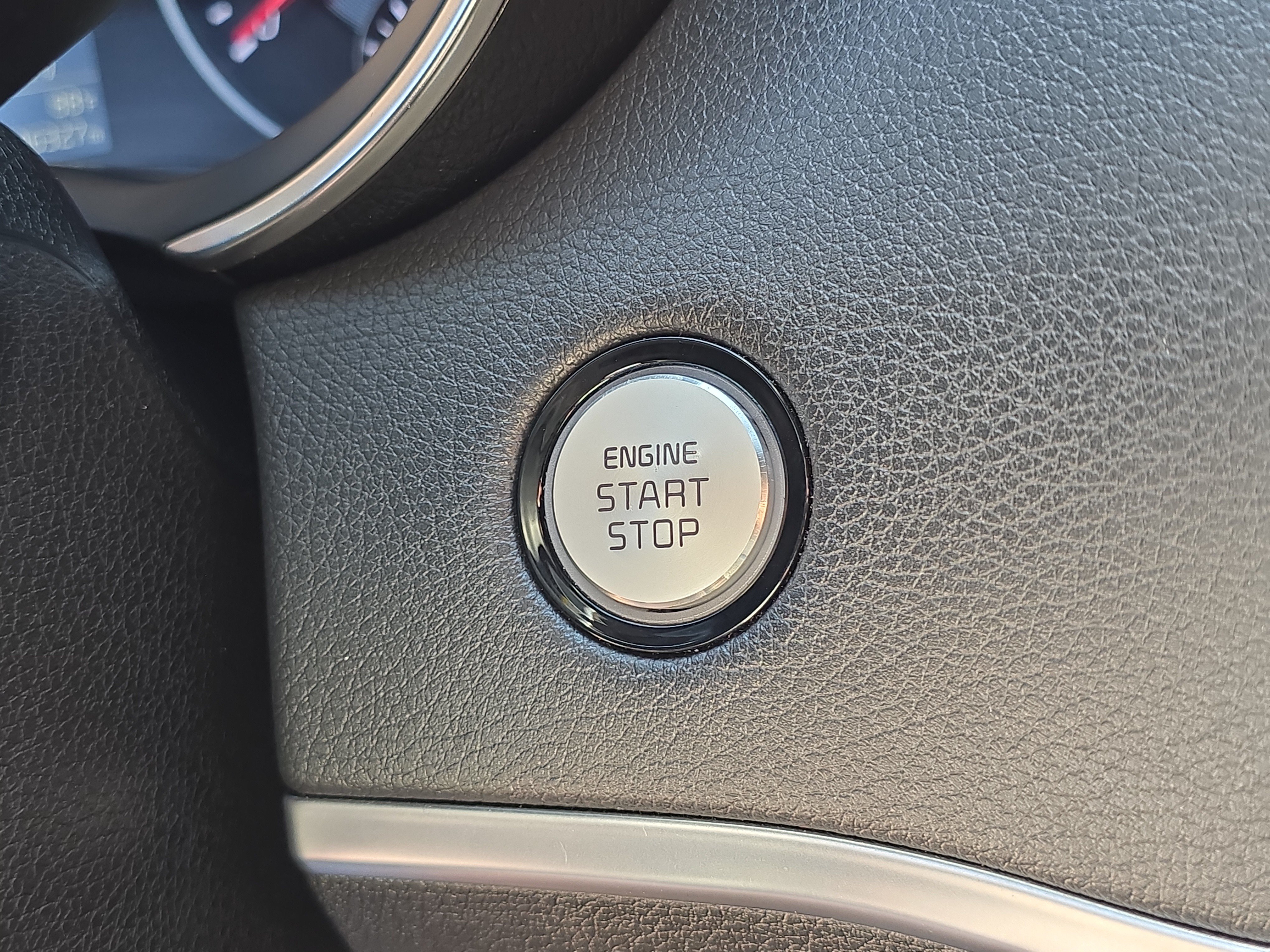 Certified 2022 Kia Stinger GT-Line RWD image 26