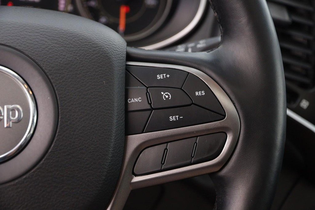 Used 2021 Jeep Cherokee Latitude Lux w/ Sun & Sound Group image 10