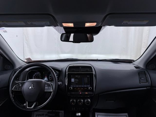 Used 2025 Mitsubishi Outlander Sport SE AWD/4WD image 29