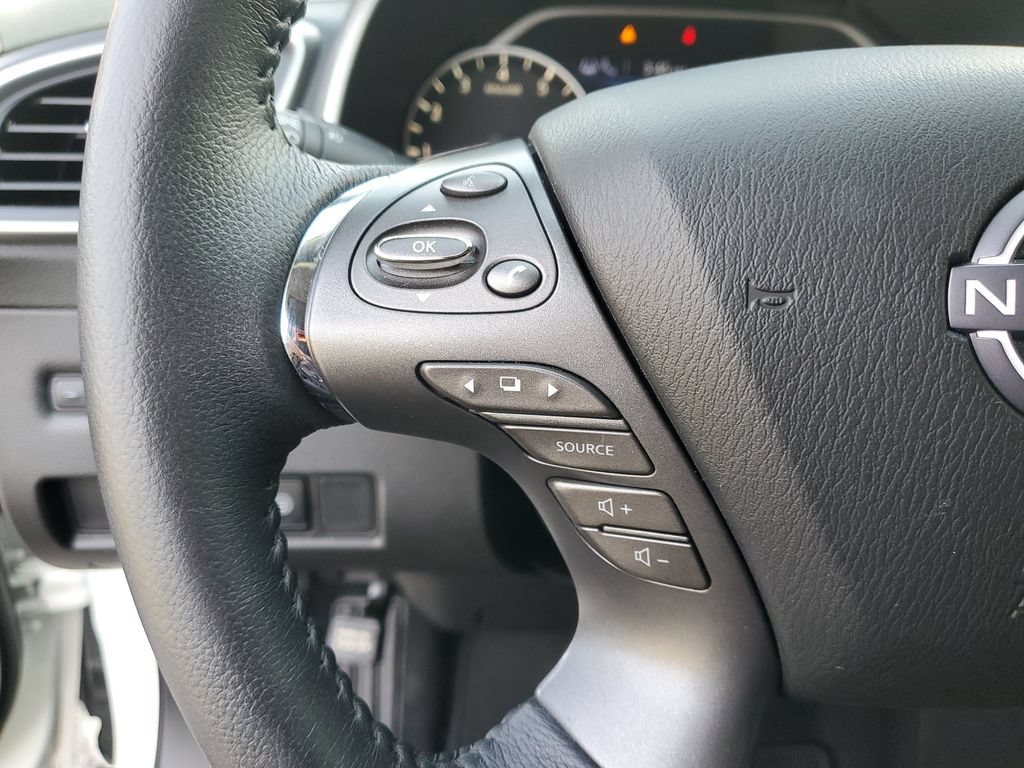 Certified 2024 Nissan Murano SV w/ SV Midnight Edition Package FWD image 27