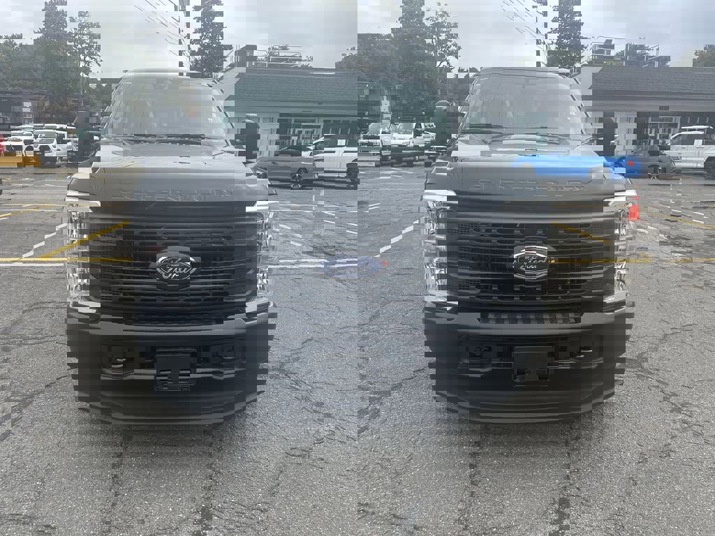 New 2026 Ford F250 XL image 2