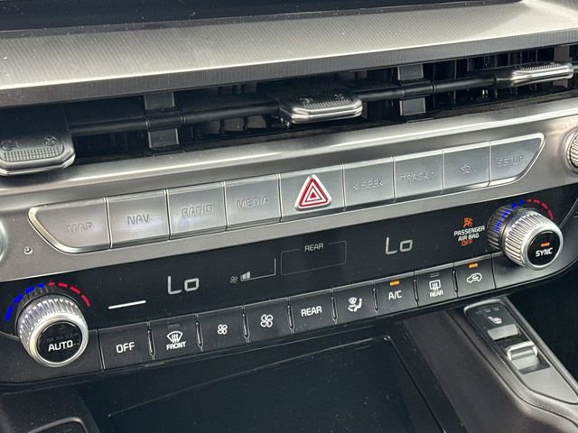 Certified 2025 Kia Telluride S image 22