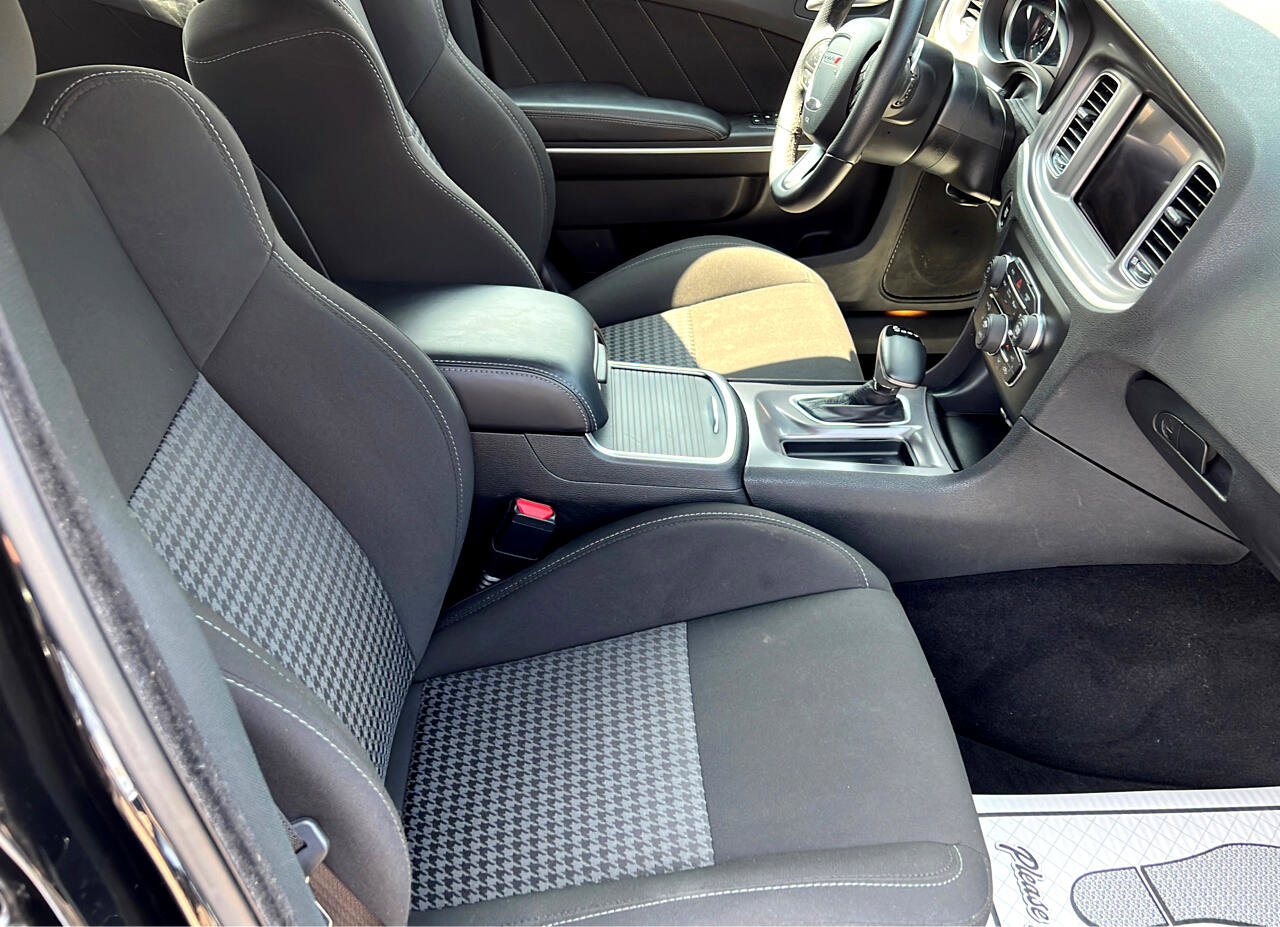 Used 2022 Dodge Charger GT image 16