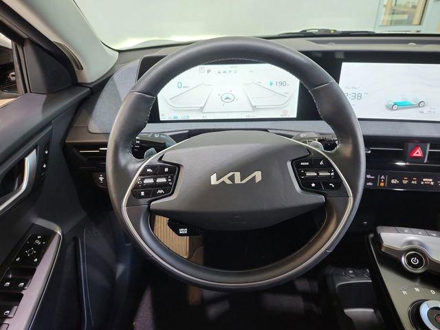 Certified 2024 Kia EV6 Light AWD/4WD image 9