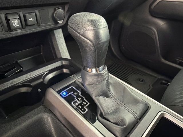 Used 2023 Toyota Tacoma SR5 w/ Technology Package AWD/4WD image 30