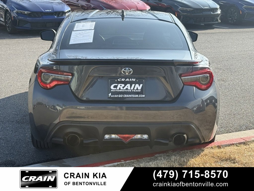 Used 2017 Toyota 86 image 6