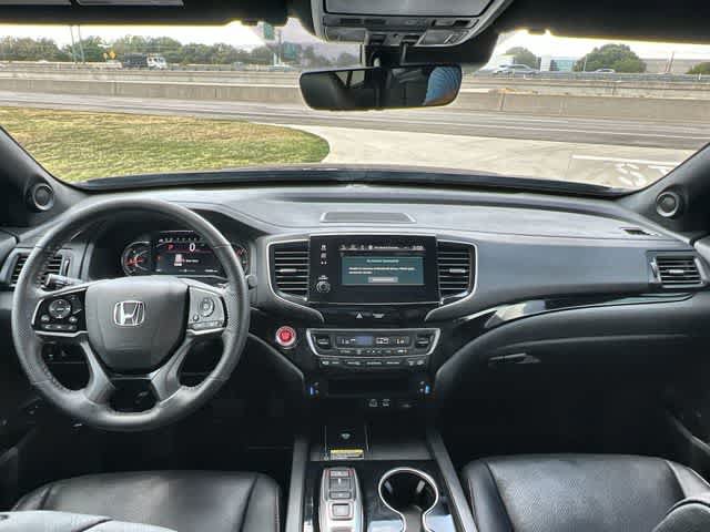 Certified 2024 Honda Passport Black Edition image 15