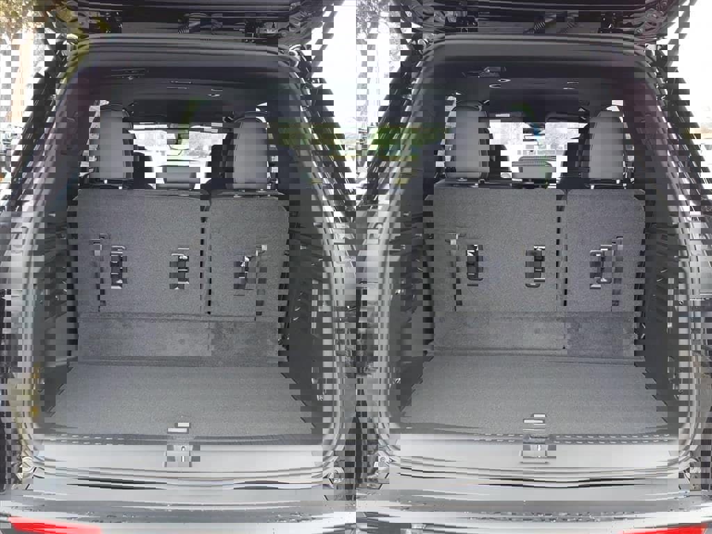 New 2026 Chevrolet Traverse LT w/ Driver Confidence Package image 8