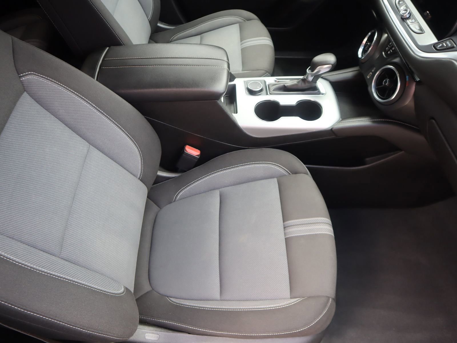 Used 2023 Chevrolet Blazer LT image 61