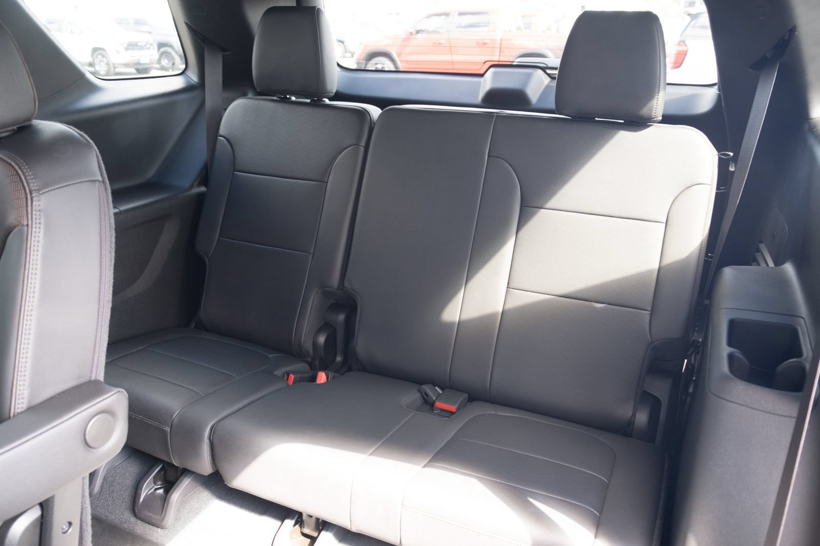 Used 2023 Chevrolet Traverse High Country AWD/4WD image 21