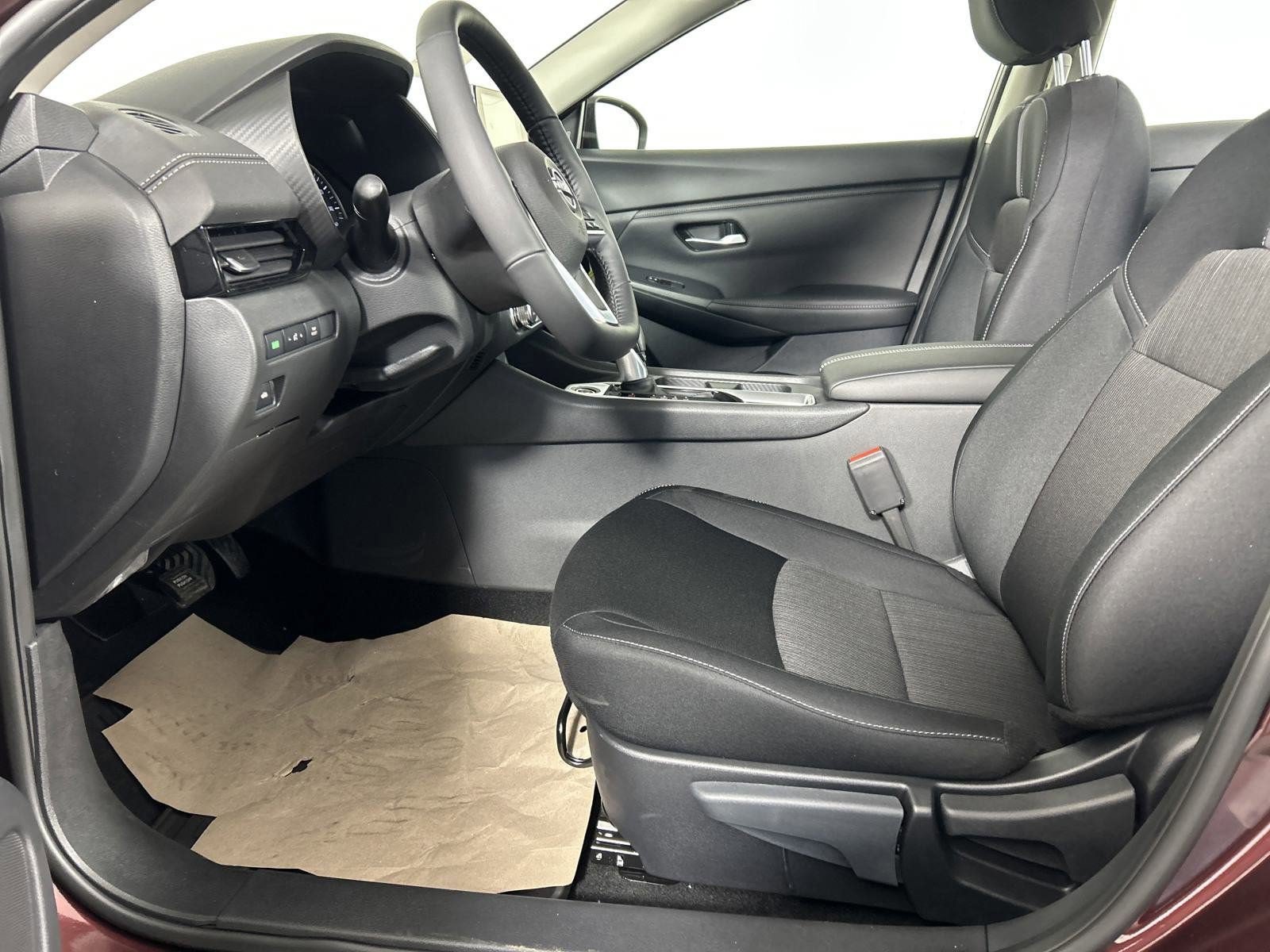 New 2025 Nissan Sentra SV w/ All-Weather Package FWD image 9