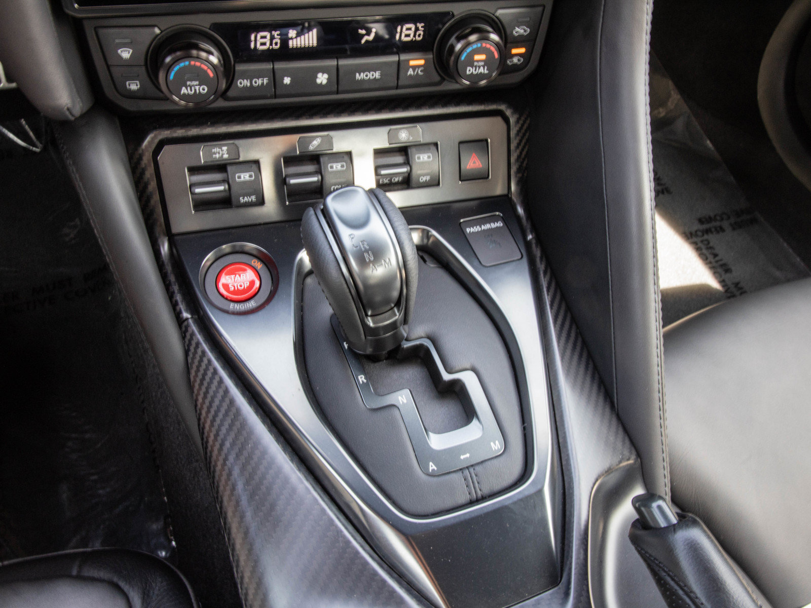 Used 2023 Nissan GT-R Premium AWD/4WD image 19