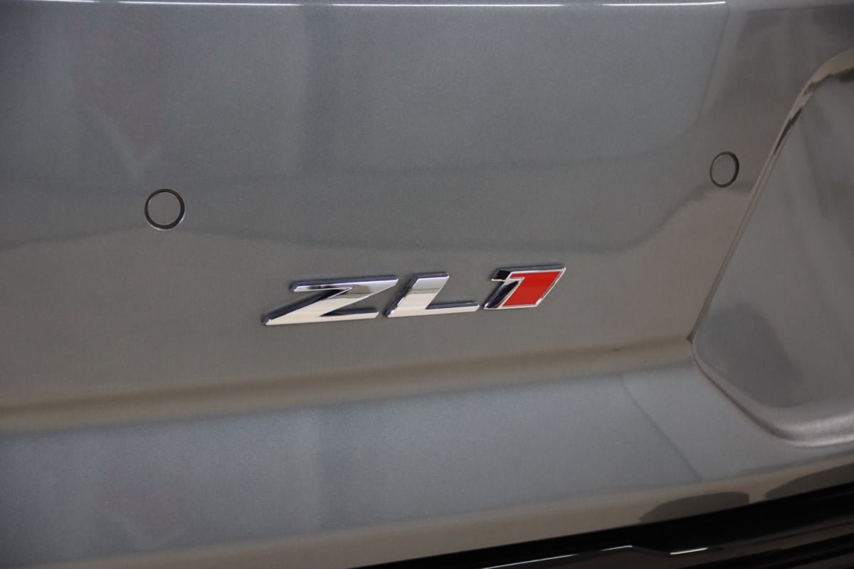 Used 2022 Chevrolet Camaro ZL1 RWD image 16