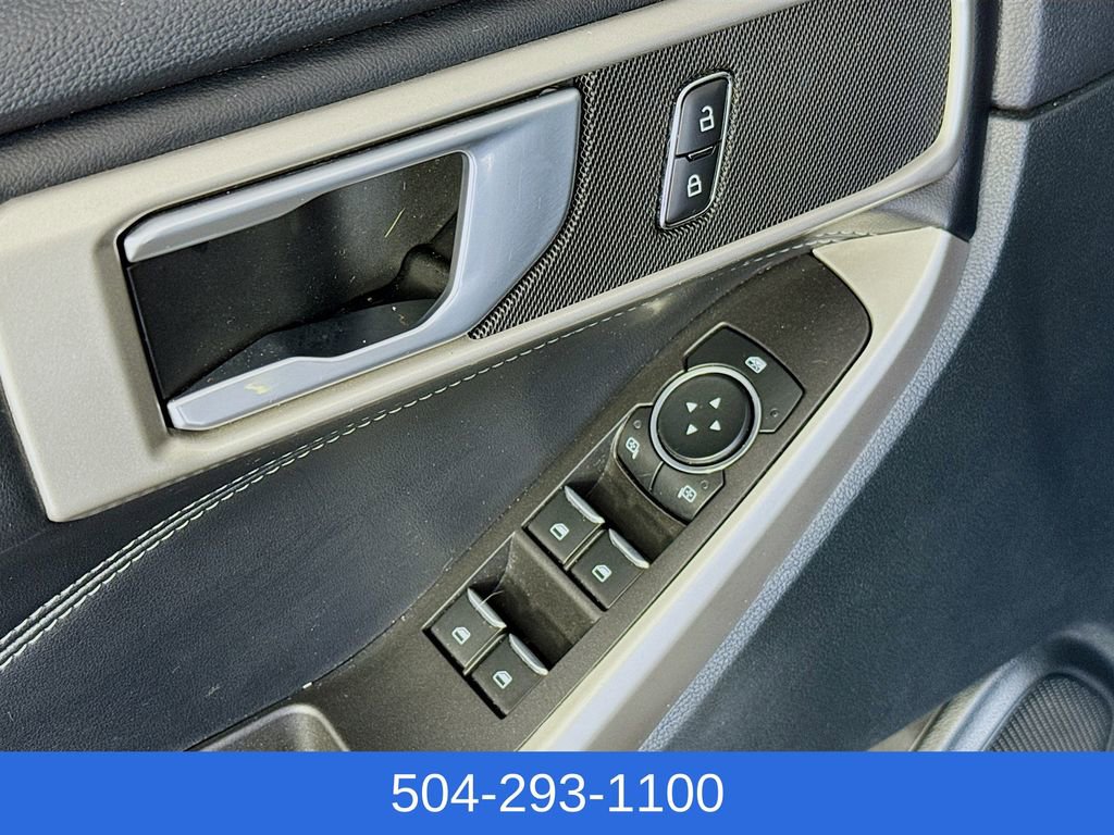Used 2023 Ford Explorer XLT w/ Equipment Group 202A RWD image 20