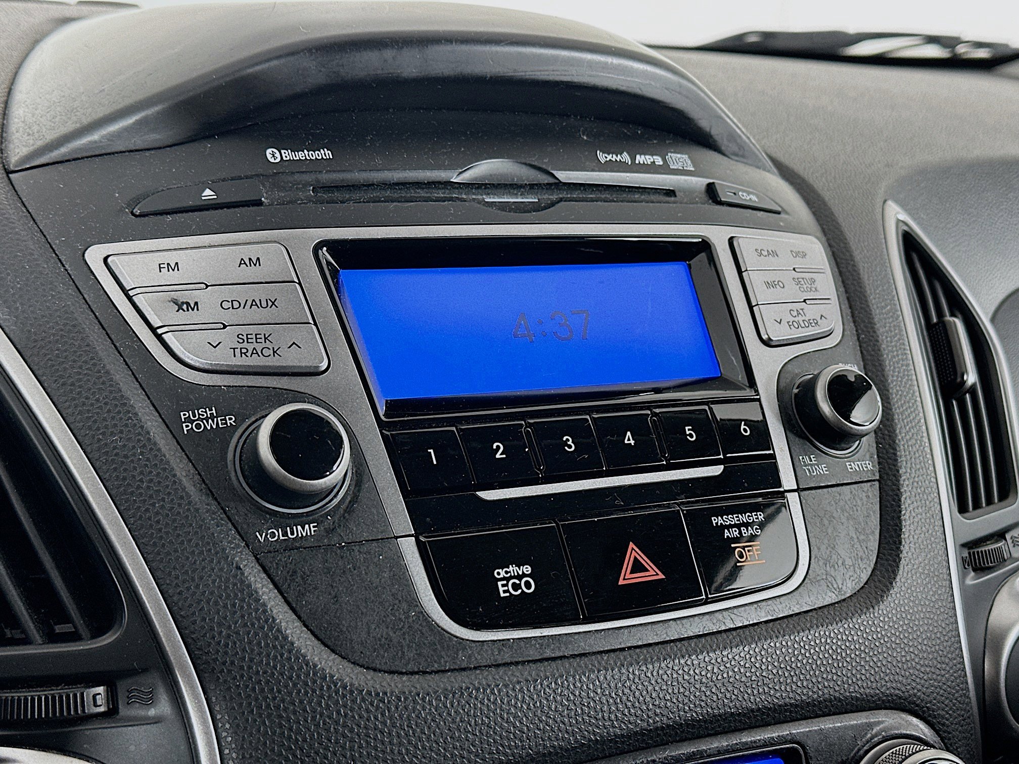 Used 2012 Hyundai Tucson Limited FWD image 21