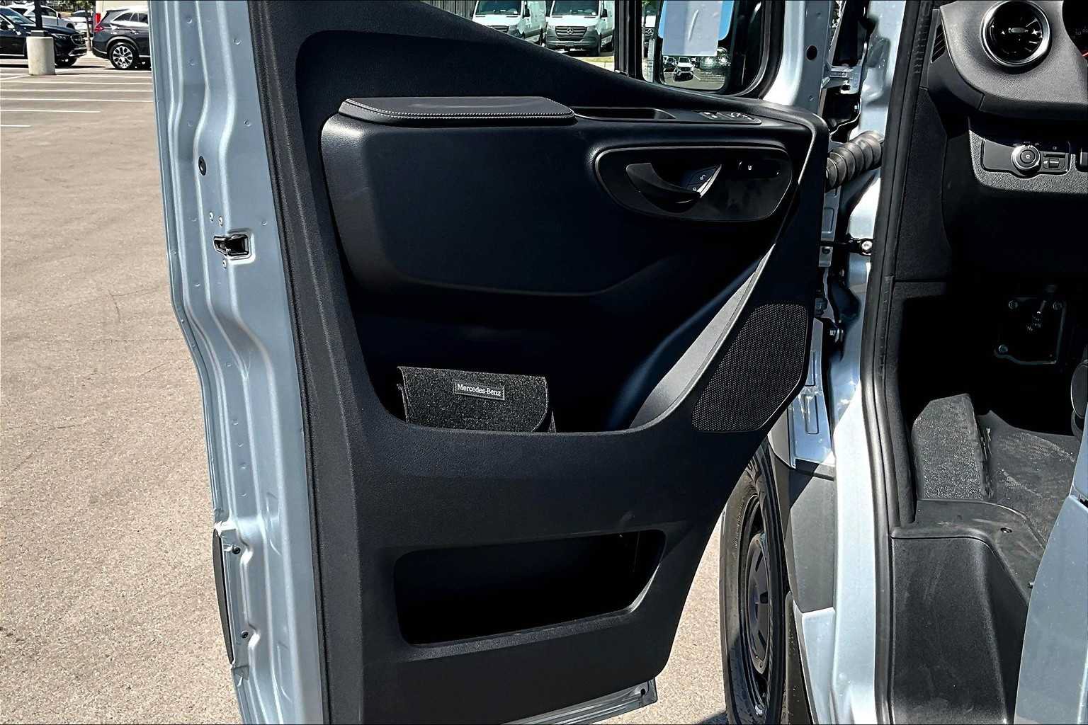 New 2025 Mercedes-Benz Sprinter 2500 image 10