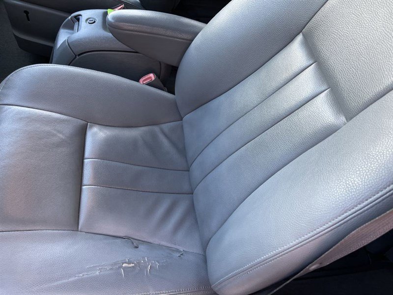 Used 2006 Dodge Grand Caravan SXT w/ Leather Interior Group FWD image 8