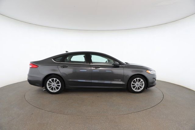 Used 2019 Ford Fusion SE image 22