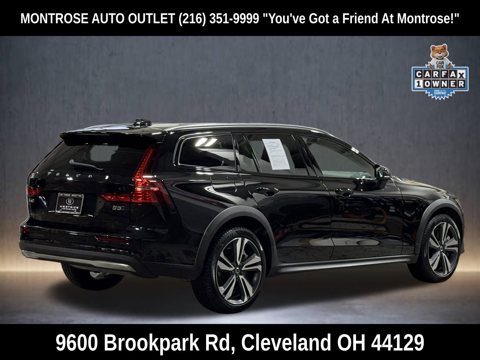 Used 2025 Volvo V60 B5 Cross Country Plus image 4