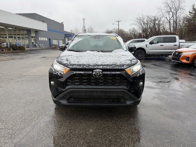 Used 2019 Toyota RAV4 XLE image 4