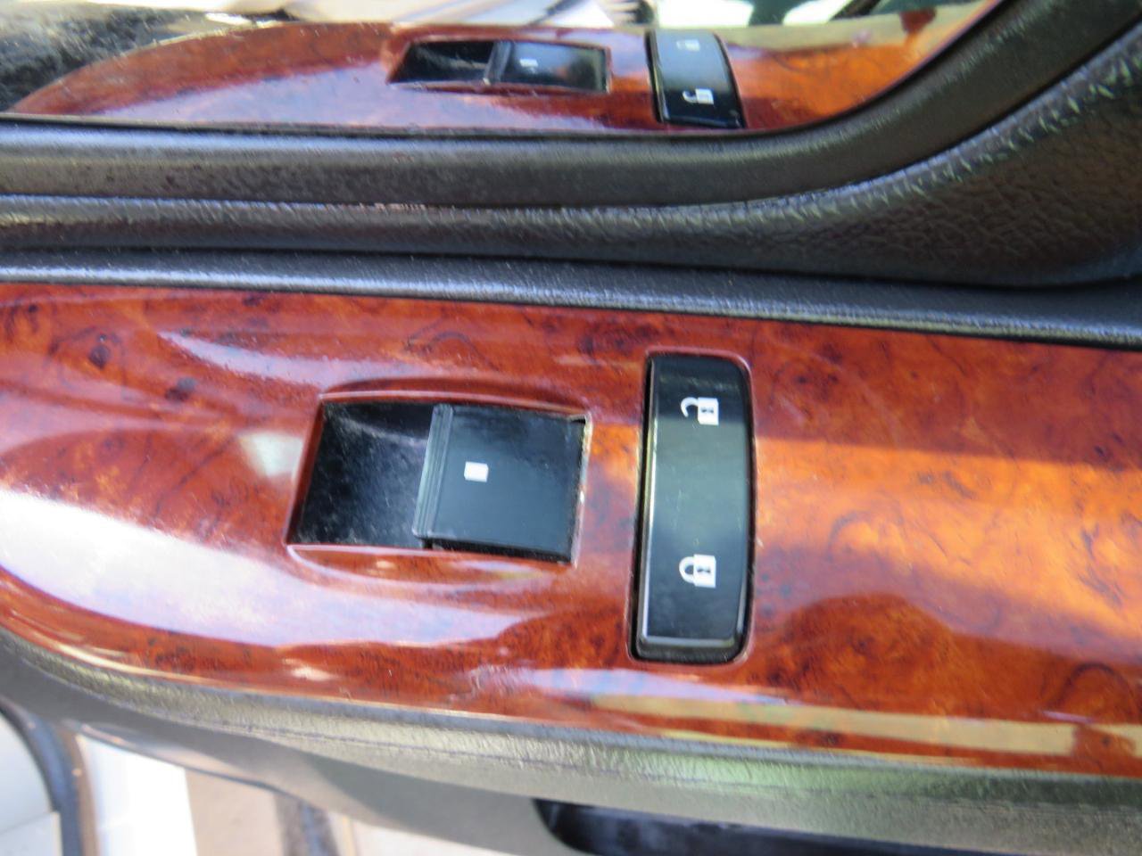 Used 2013 GMC Sierra 2500 SLT w/ SLT Convenience Package image 18