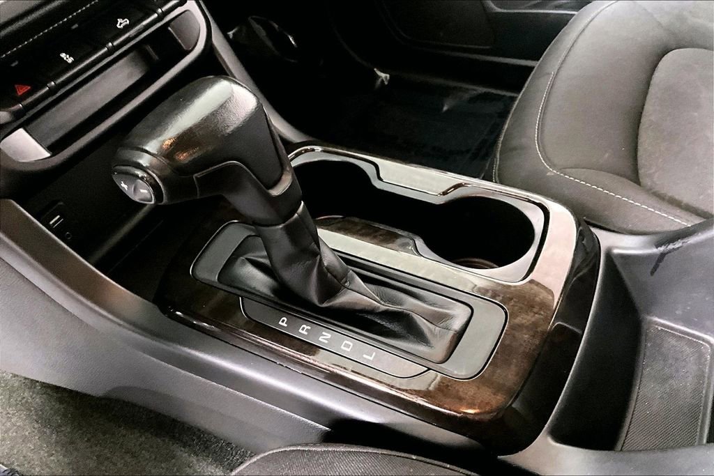 Used 2018 GMC Canyon SLE w/ SLE Convenience Package image 17