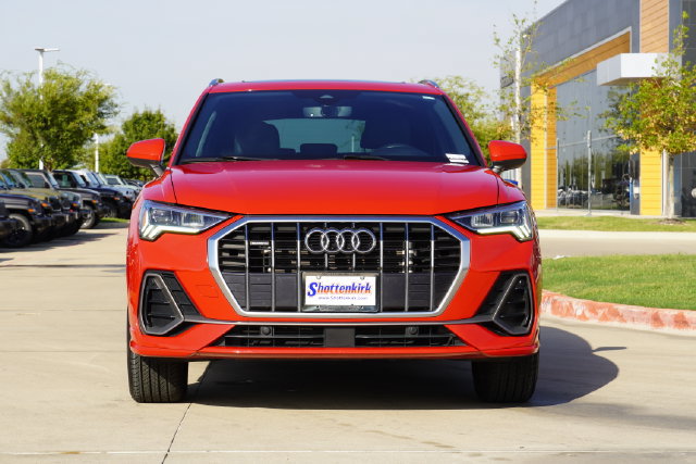 Used 2024 Audi Q3 2.0T Premium AWD/4WD image 9