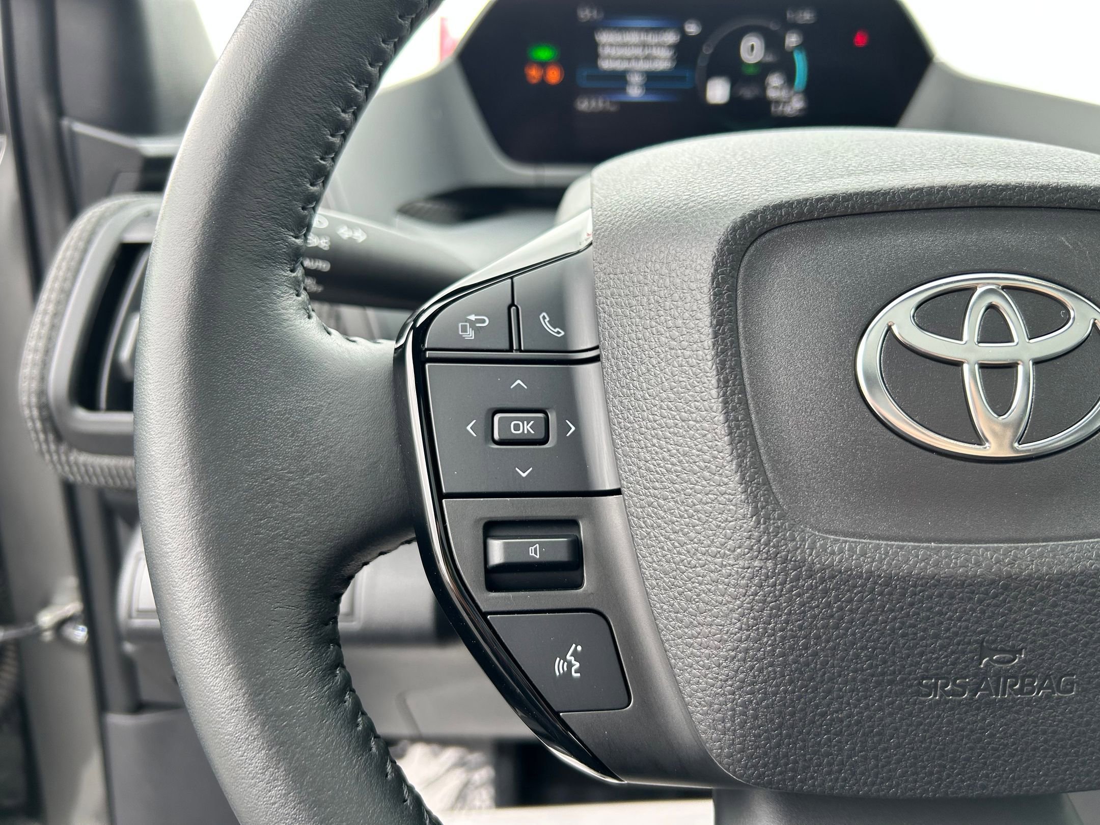 Used 2023 Toyota bZ4X XLE w/ Weather Package image 14