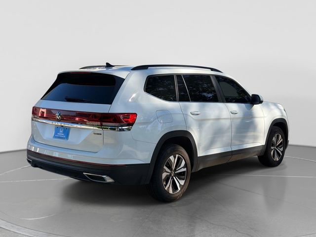 Used 2024 Volkswagen Atlas SE AWD/4WD image 4