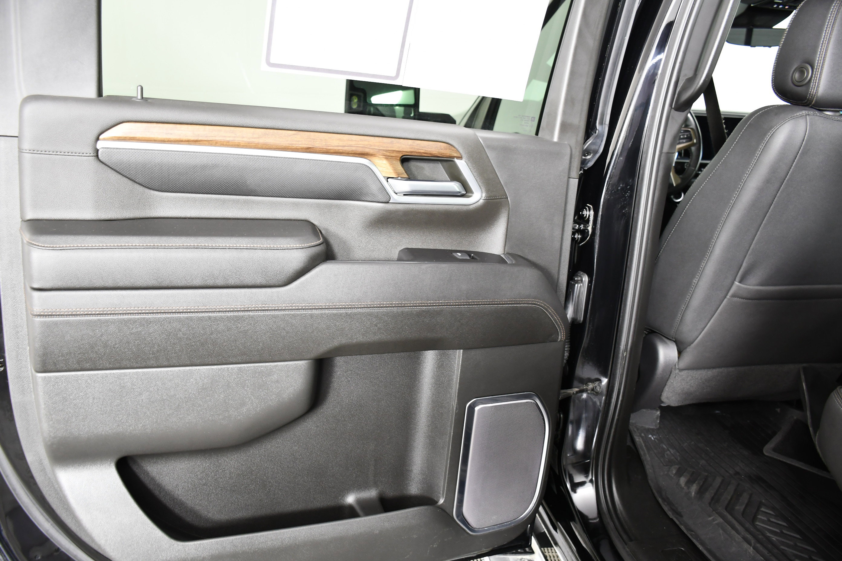Used 2024 Chevrolet Silverado 3500 High Country w/ High Country Premium Package AWD/4WD image 54