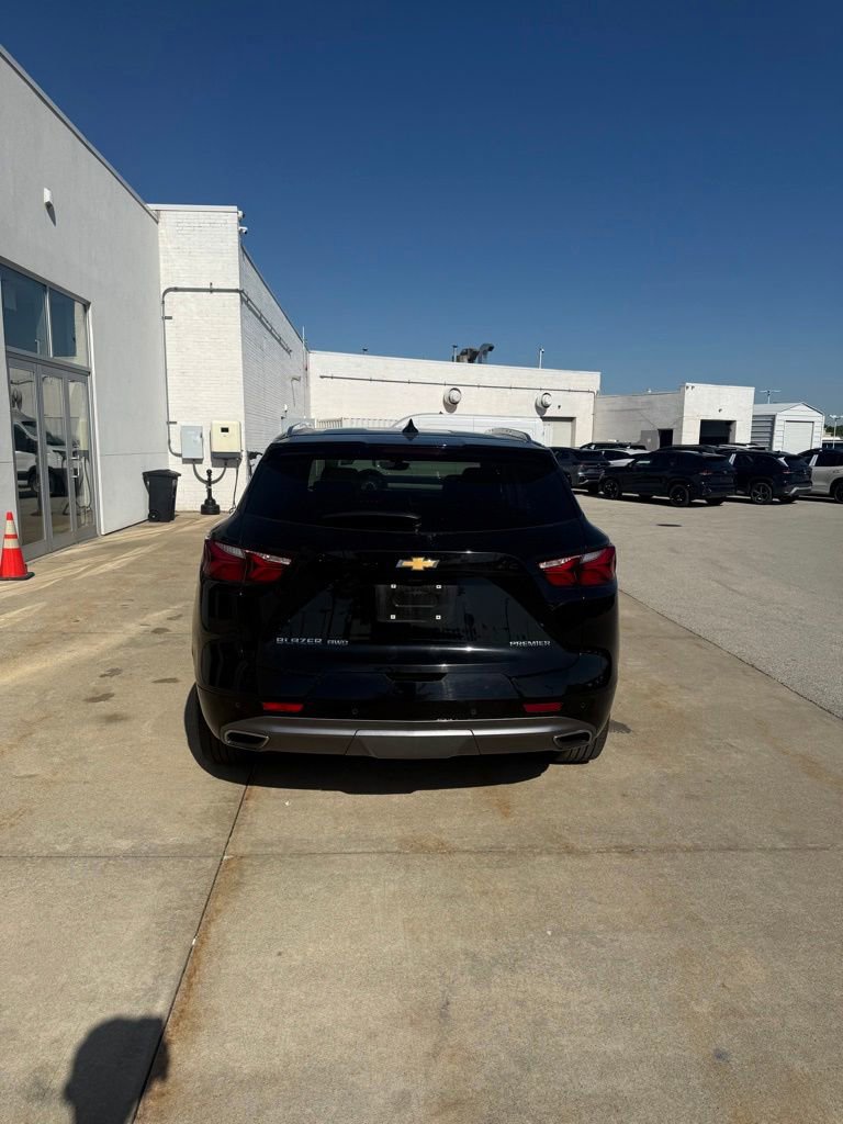 Used 2021 Chevrolet Blazer Premier w/ Driver Confidence II Package AWD/4WD image 3