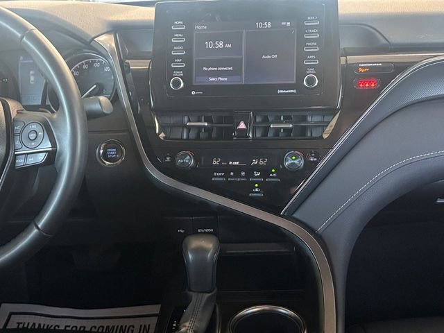 Used 2024 Toyota Camry SE w/ Convenience Package FWD image 4