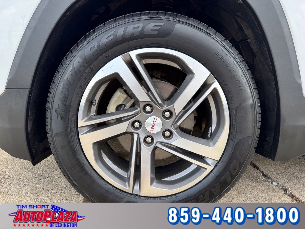 Used 2020 GMC Terrain SLT w/ LPO, Floor Liner Package FWD image 6