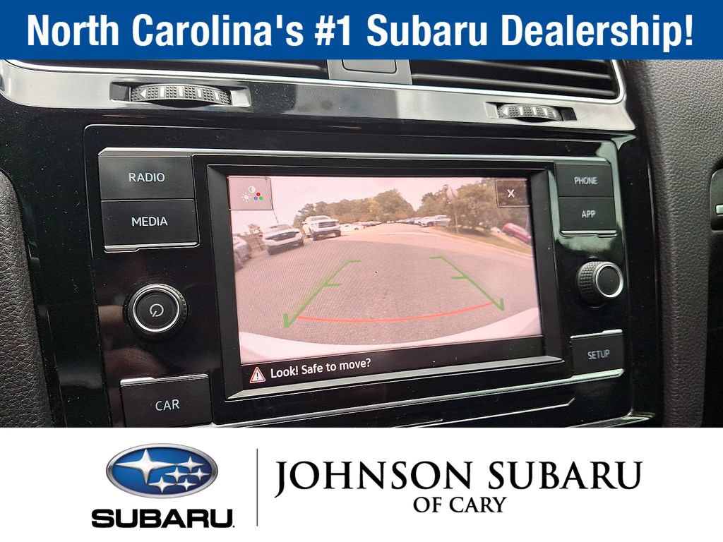 Used 2019 Volkswagen Golf 4-Door FWD image 16