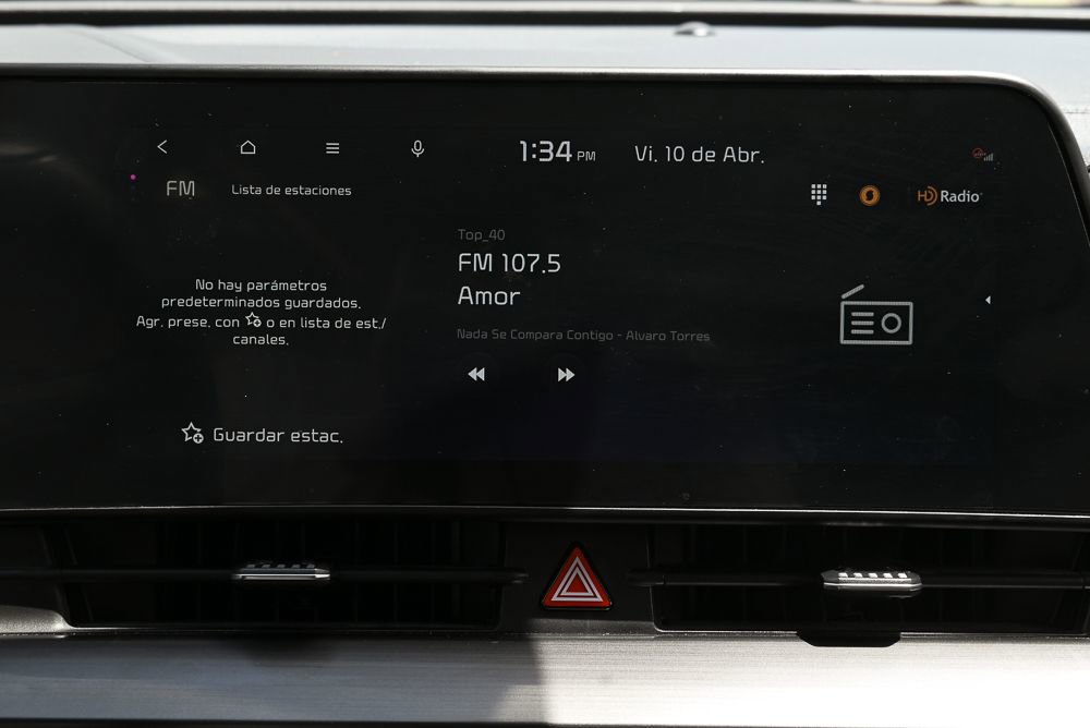 Used 2024 Kia Sportage EX image 24