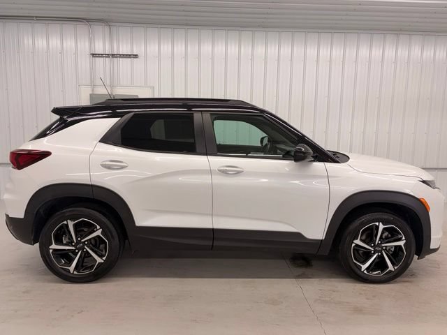 Used 2022 Chevrolet TrailBlazer RS w/ Sun and Liftgate Package AWD/4WD image 6