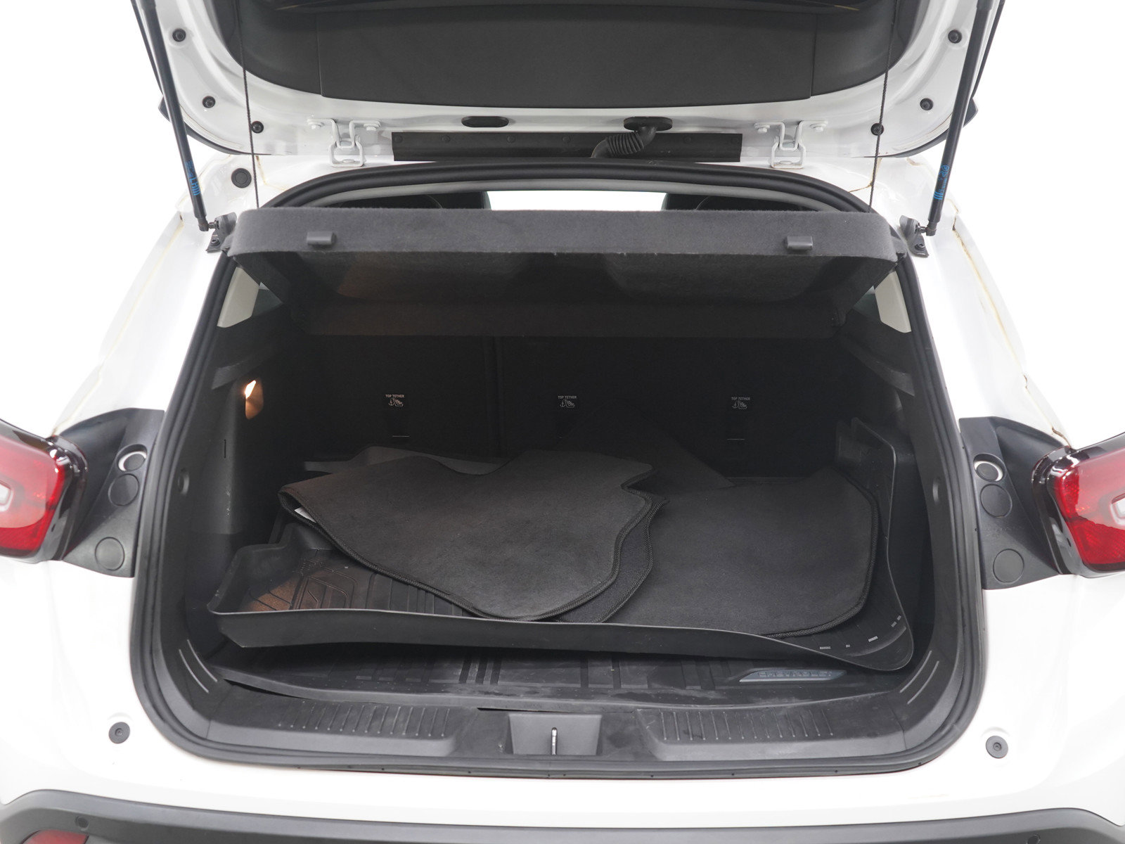 Used 2024 Chevrolet Trax LT w/ Driver Confidence Package image 17