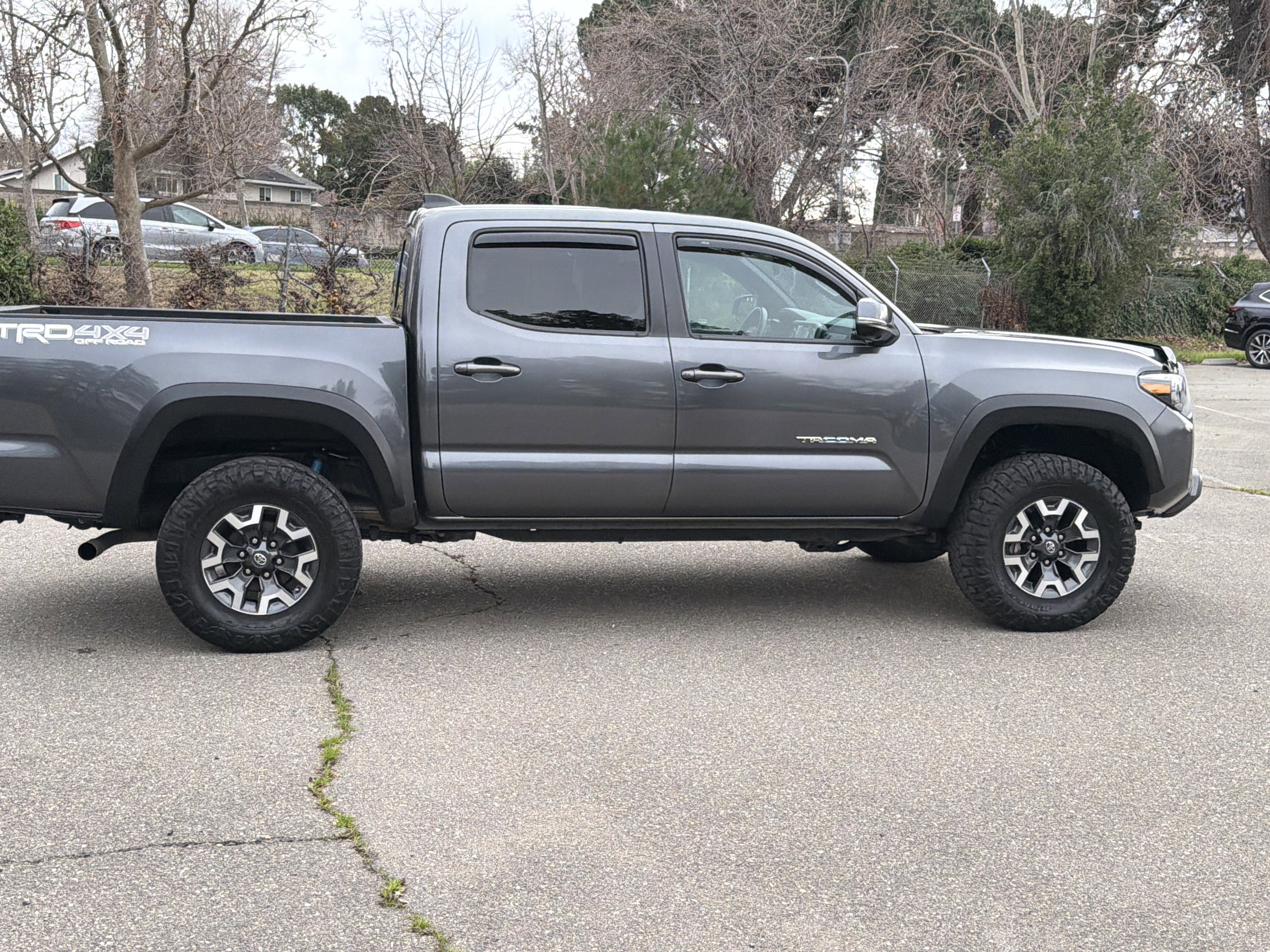 Used 2021 Toyota Tacoma TRD Off-Road image 43