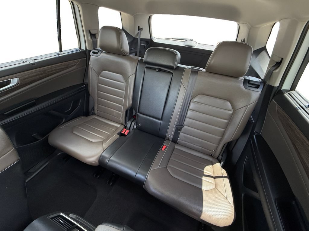 Used 2024 Volkswagen Atlas SEL AWD/4WD image 27
