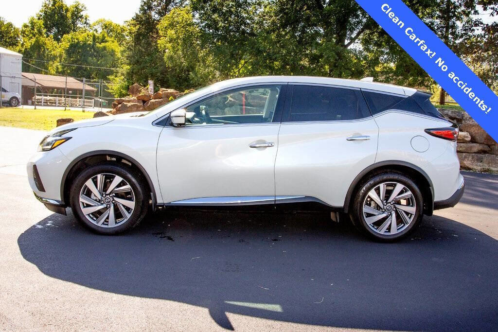 Used 2021 Nissan Murano SL w/ SL Moonroof Package image 2