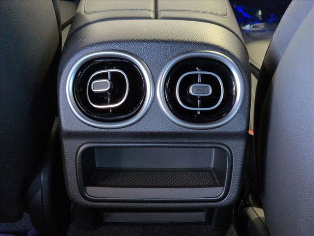 Used 2025 Mercedes-Benz C 300 4MATIC Sedan image 17