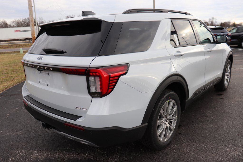 New 2026 Ford Explorer Active w/ Active Comfort Package image 14
