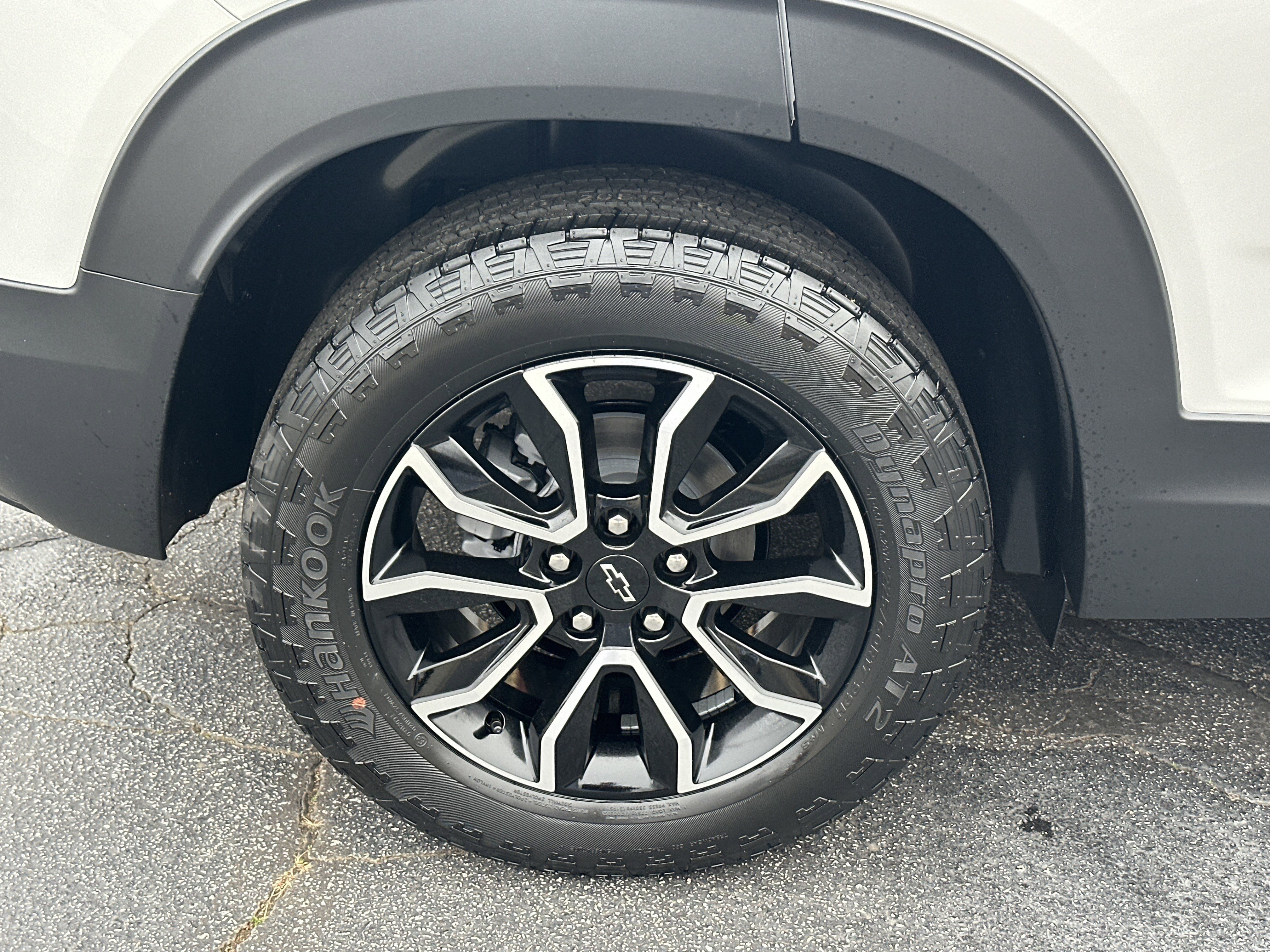 New 2026 Chevrolet TrailBlazer ACTIV w/ Convenience Package FWD image 19