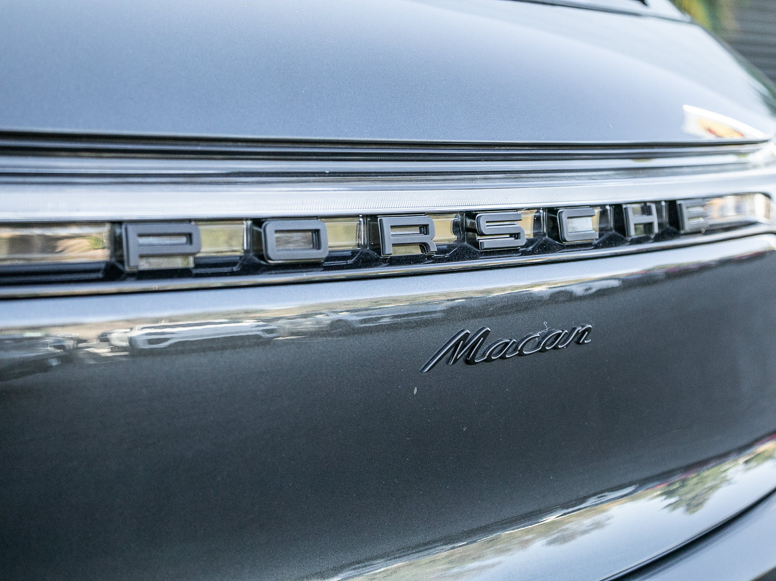 Certified 2023 Porsche Macan AWD/4WD image 26