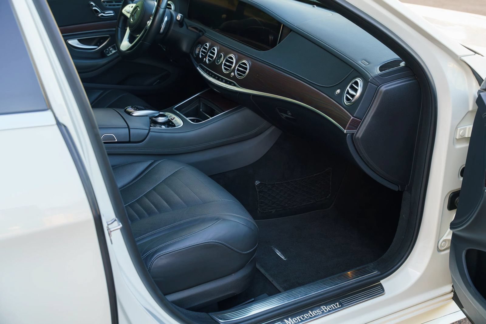 Used 2019 Mercedes-Benz S 450 Sedan image 24