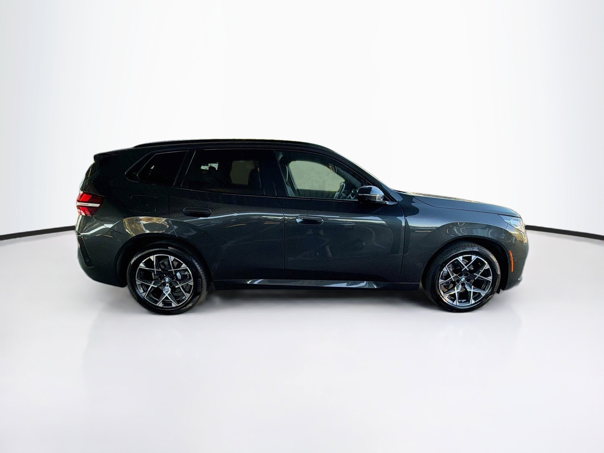 Used 2025 BMW X3 xDrive30i AWD/4WD image 10