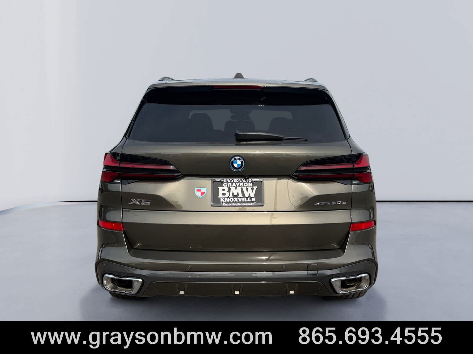 Used 2026 BMW X5 xDrive50e w/ M Sport Package AWD/4WD image 4